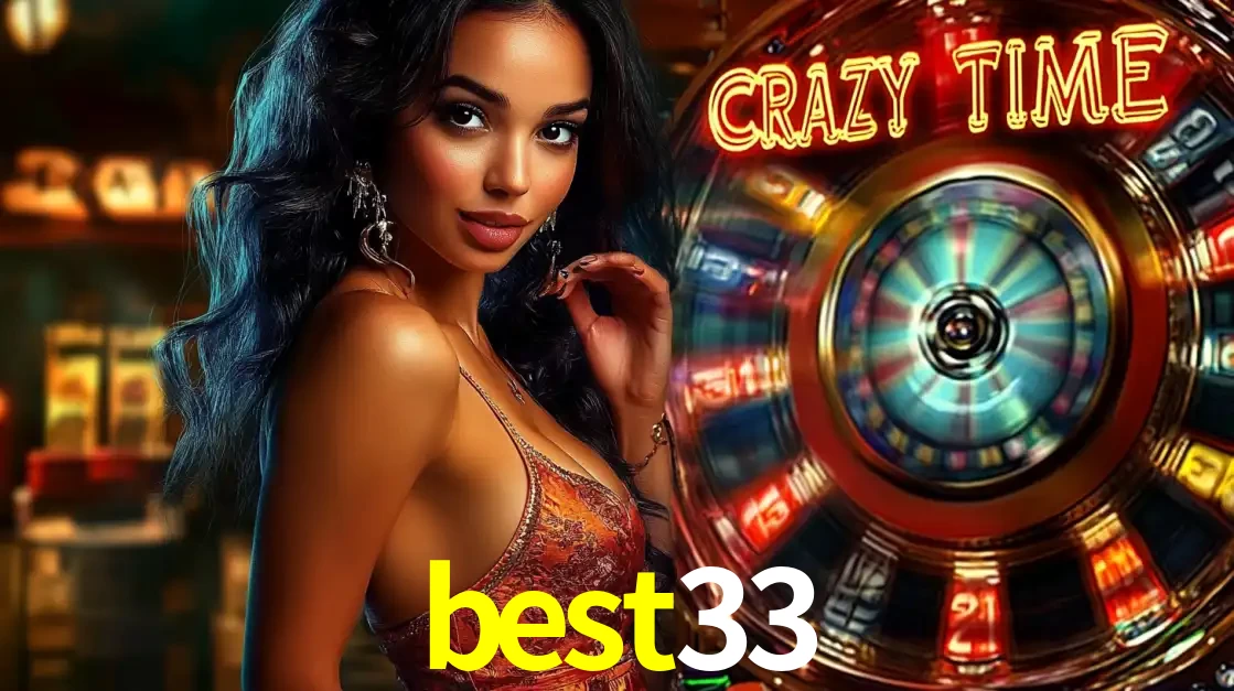 Mulher elegante ao lado da vibrante roda da fortuna do jogo de cassino ao vivo Crazy Time, um dos game shows mais populares e cheios de prêmios do best33.